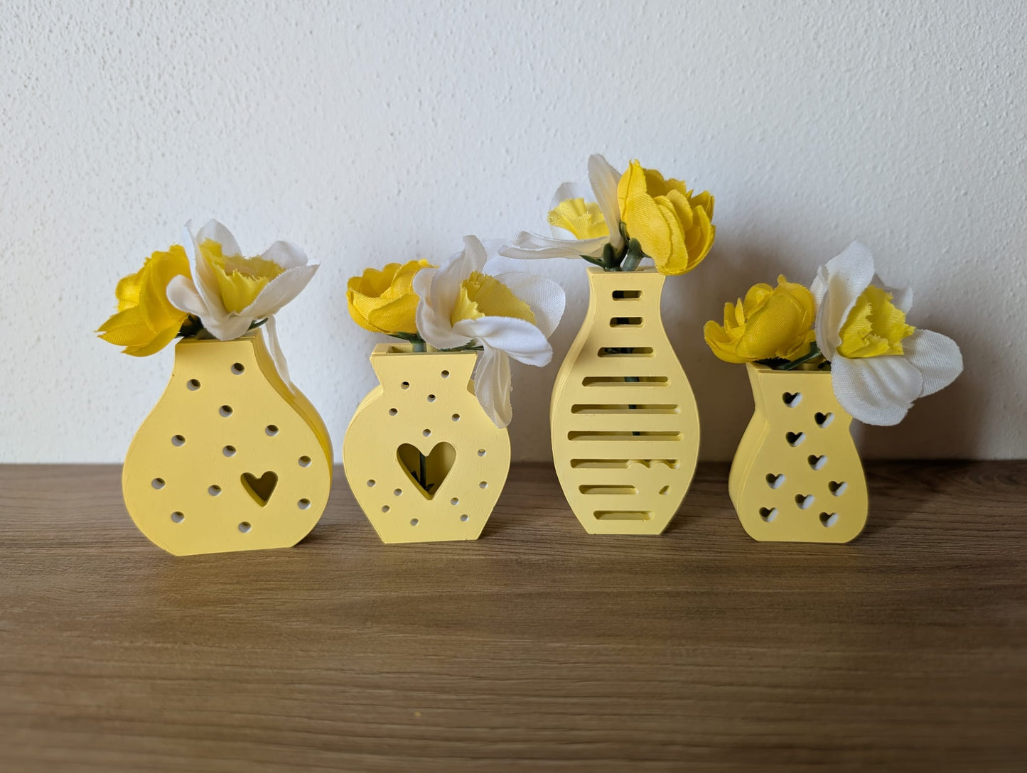 Set 4 mini vasi decorativi in gesso