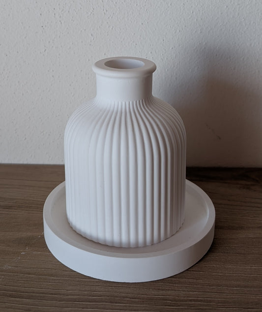 Set vaso bianco con vassoio rotondo coordinato
